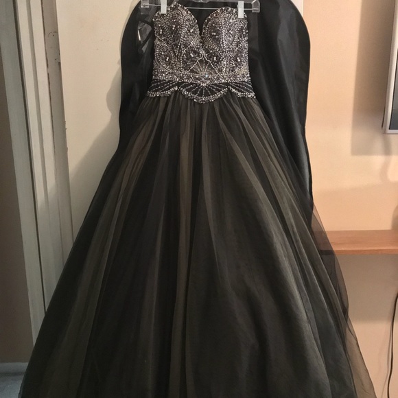 BLACK AND SILVER ENVIOUS COUTURE PROM DRESS SIZE 2 - Picture 1 of 5